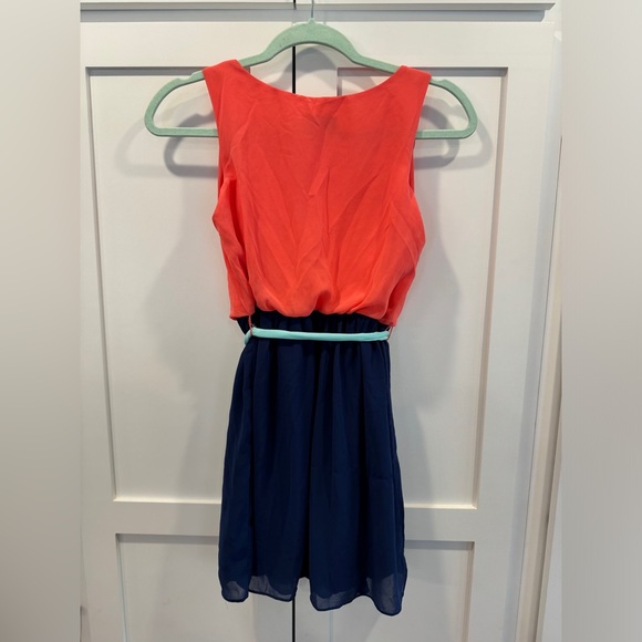 Girls Color Block Dress - Picture 2 of 3